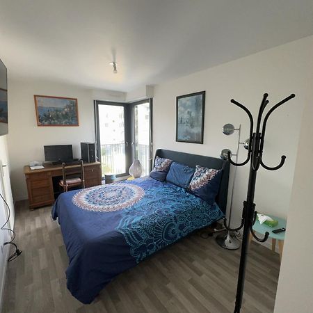 Grande Chambre 14 M2 Avec Salle De Bain Privative A Nanterre Prefecture Proche La Defense Arena Campus Sncf Et Paris מראה חיצוני תמונה