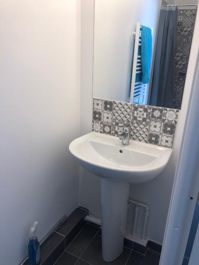 Grande Chambre 14 M2 Avec Salle De Bain Privative A Nanterre Prefecture Proche La Defense Arena Campus Sncf Et Paris מראה חיצוני תמונה