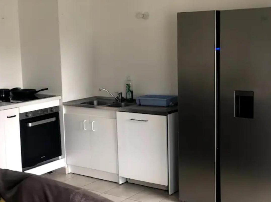 Grande Chambre 14 M2 Avec Salle De Bain Privative A Nanterre Prefecture Proche La Defense Arena Campus Sncf Et Paris מראה חיצוני תמונה
