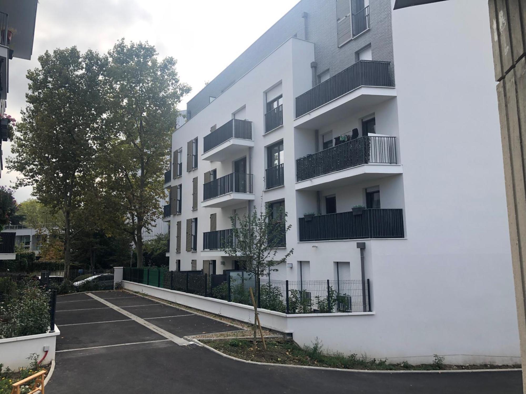 Grande Chambre 14 M2 Avec Salle De Bain Privative A Nanterre Prefecture Proche La Defense Arena Campus Sncf Et Paris מראה חיצוני תמונה